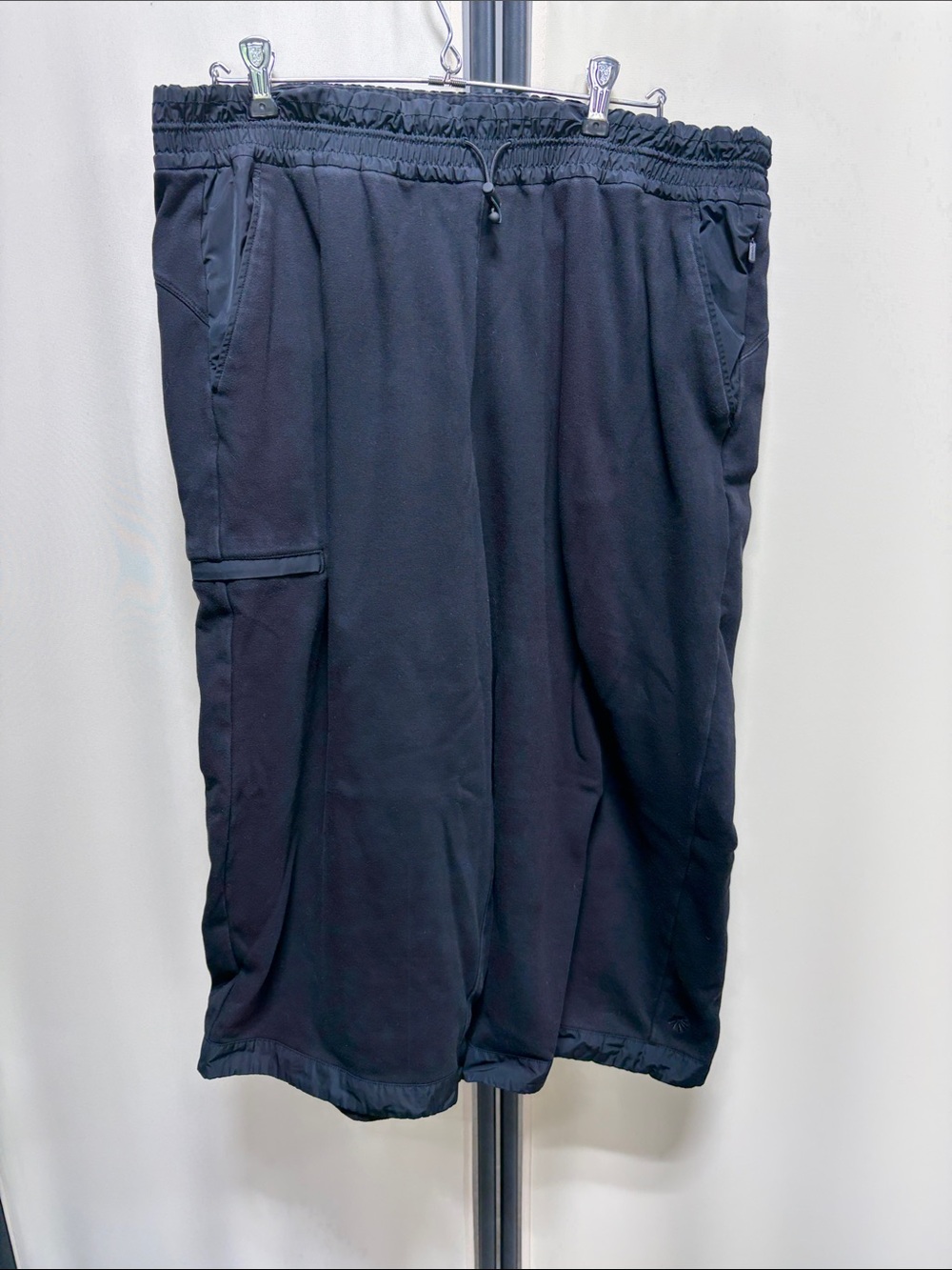 Athleta Black Capri Cargo Pants